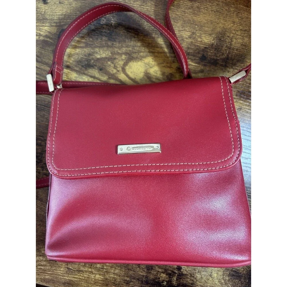 Liz Claiborne Red Crossbody Purse Gold Tone Hardware Flap Bag Classic Chic